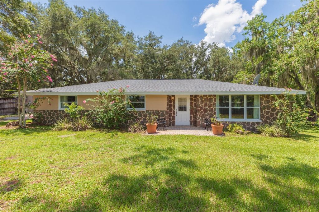 8719 HANDCART ROAD, Wesley Chapel, FL 33545