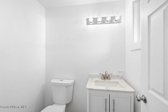 926 W Davidson Ave, Coeur D'alene, ID 83814