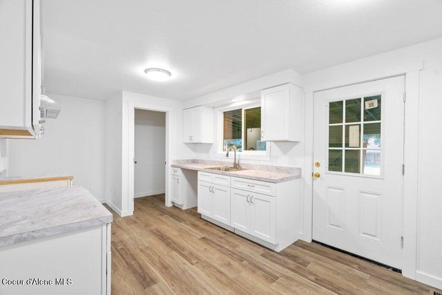 926 W Davidson Ave, Coeur D'alene, ID 83814