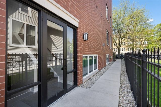 2133 N Campbell Avenue 1D, Chicago, IL 60647