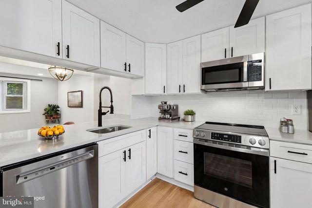 8317 BROOKVALE CT, Springfield, VA 22153