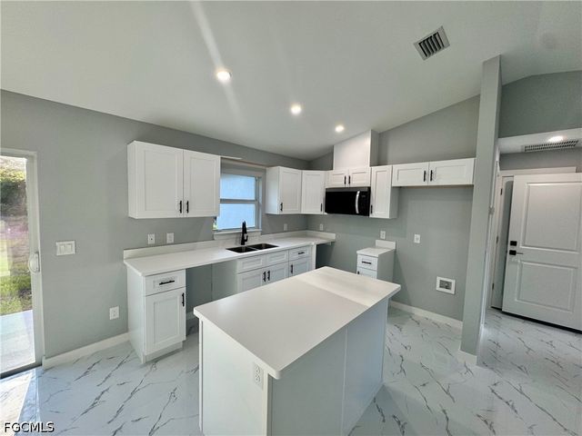 2305 Grant AVE, Alva, FL 33920
