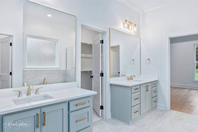 192 St Andrews Lane, Benton, LA 71006