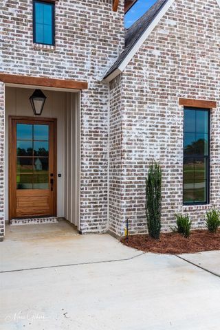 192 St Andrews Lane, Benton, LA 71006