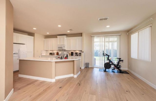 5020 Cleveland Bay Way, Elk Grove, CA 95757
