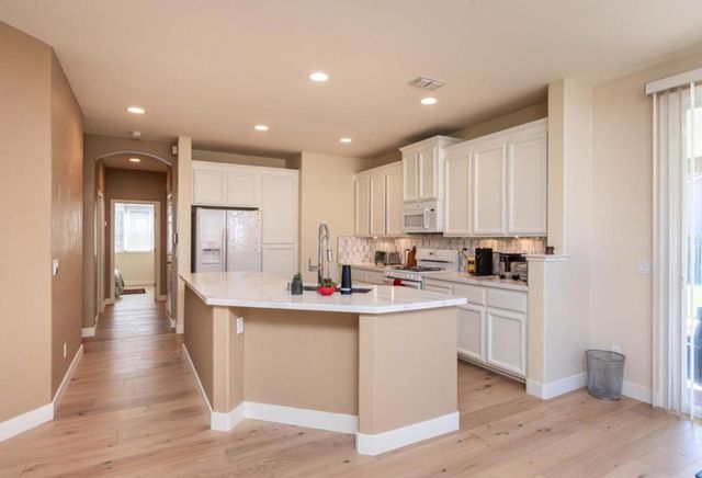 5020 Cleveland Bay Way, Elk Grove, CA 95757