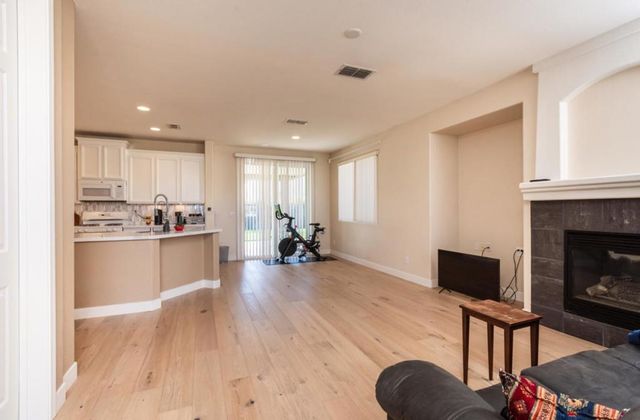 5020 Cleveland Bay Way, Elk Grove, CA 95757