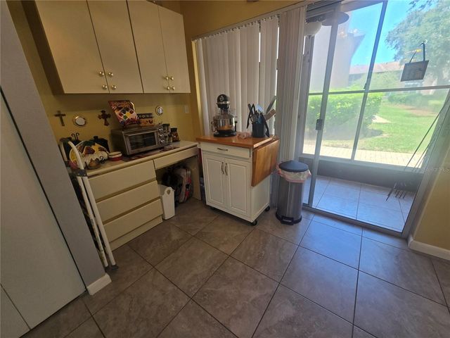 6433 TINA DRIVE 11, New Port Richey, FL 34653