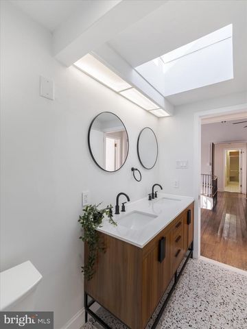 919 LABURNUM LN, Wyncote, PA 19095