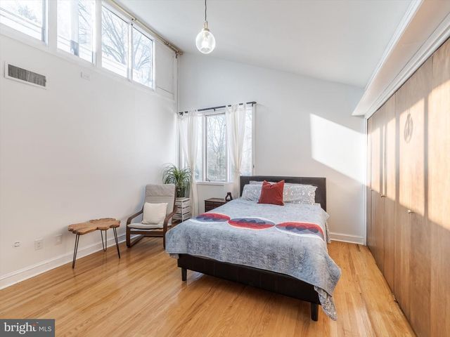 919 LABURNUM LN, Wyncote, PA 19095