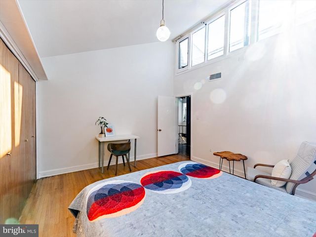 919 LABURNUM LN, Wyncote, PA 19095