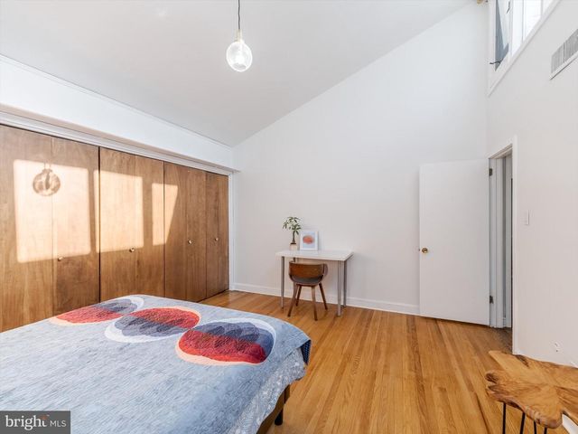 919 LABURNUM LN, Wyncote, PA 19095