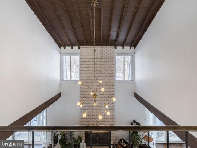 919 LABURNUM LN, Wyncote, PA 19095