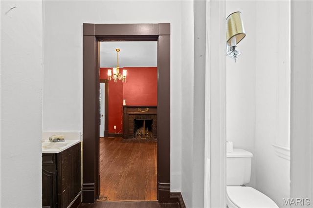 502 Carson Road, St Louis, MO 63135