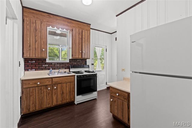 502 Carson Road, St Louis, MO 63135