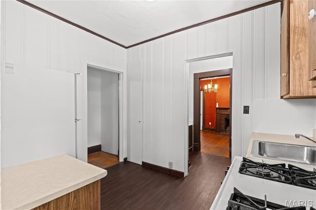502 Carson Road, St Louis, MO 63135