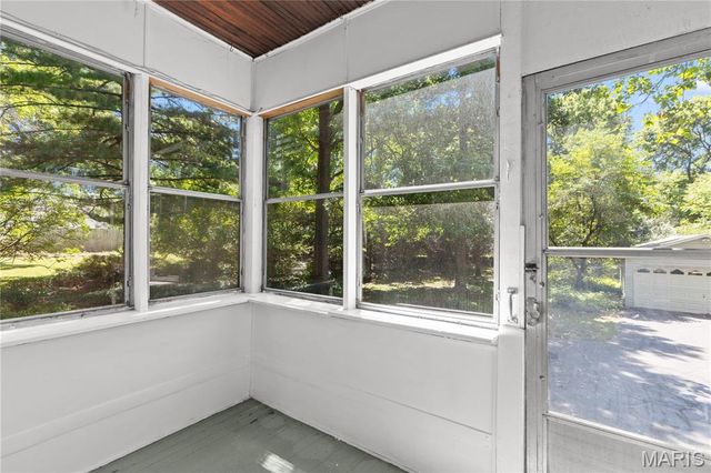 502 Carson Road, St Louis, MO 63135