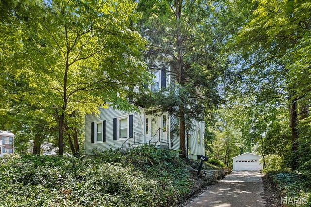 502 Carson Road, St Louis, MO 63135