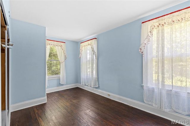 502 Carson Road, St Louis, MO 63135