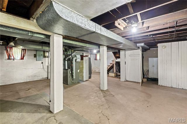 502 Carson Road, St Louis, MO 63135
