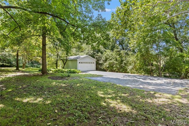 502 Carson Road, St Louis, MO 63135