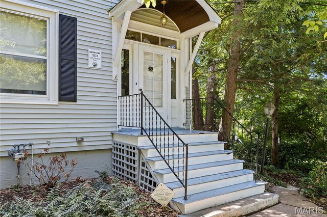 502 Carson Road, St Louis, MO 63135