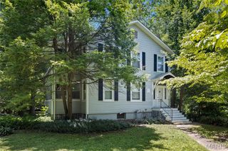 502 Carson Road, St Louis, MO 63135