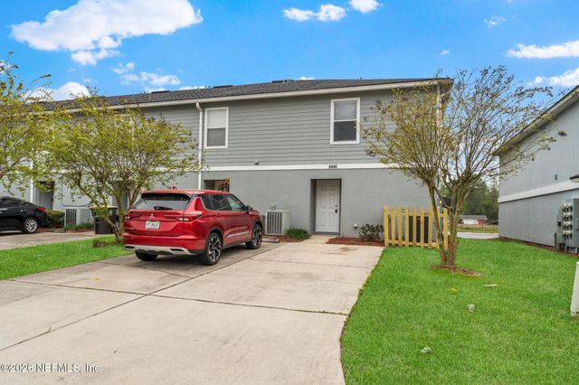 8446 MCGIRTS VILLAGE Lane, Jacksonville, FL 32210
