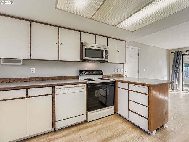 11268 Sw CHANTILLY, Wilsonville, OR 97070