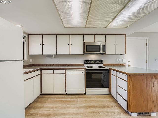 11268 Sw CHANTILLY, Wilsonville, OR 97070