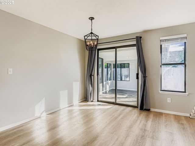 11268 Sw CHANTILLY, Wilsonville, OR 97070