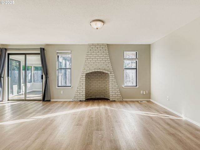 11268 Sw CHANTILLY, Wilsonville, OR 97070