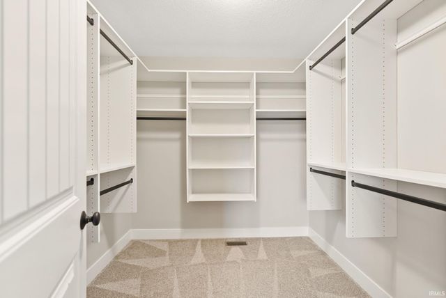 14981 Leo Creek Boulevard, Leo, IN 46765