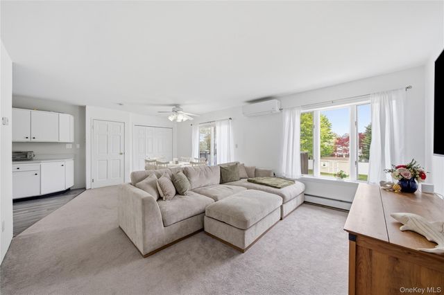 27 Polo Road, Massapequa, NY 11758