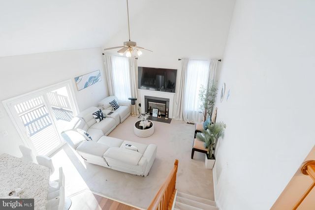 6197 OAKLAWN LN, Woodbridge, VA 22193