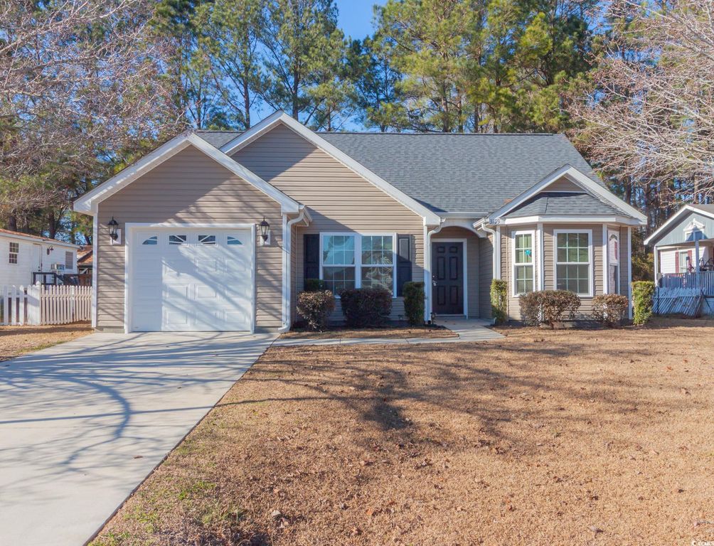 3793 Mayfield Dr., Conway, SC 29526