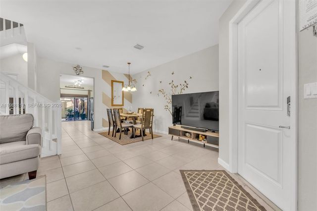 11477 SW 250th St, Homestead, FL 33032