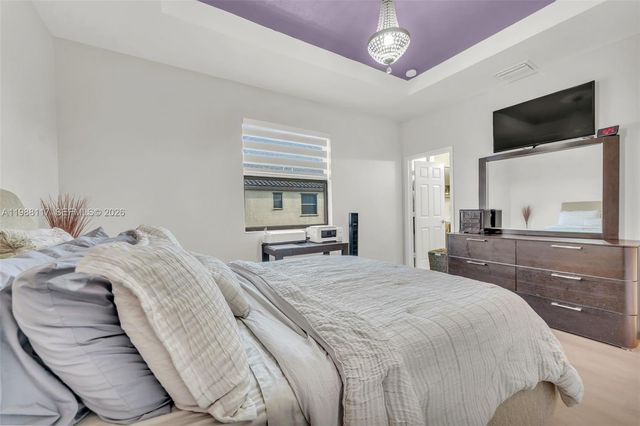 11477 SW 250th St, Homestead, FL 33032