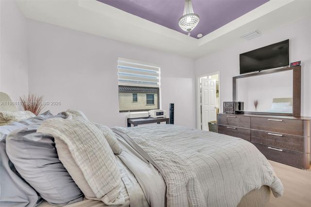 11477 SW 250th St, Homestead, FL 33032