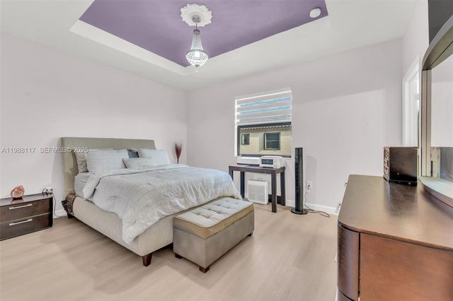 11477 SW 250th St, Homestead, FL 33032