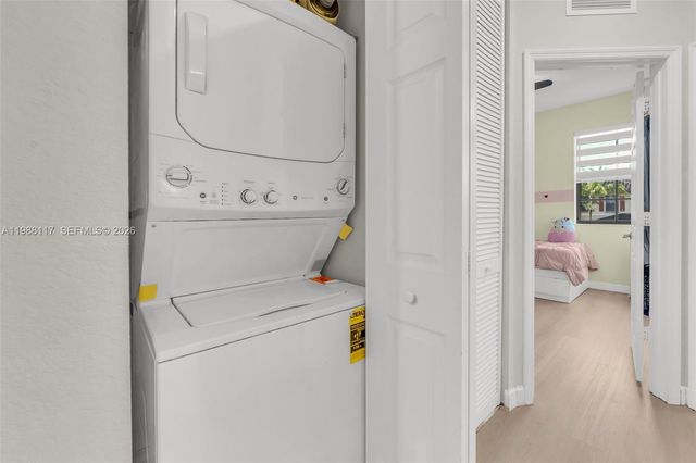 11477 SW 250th St, Homestead, FL 33032