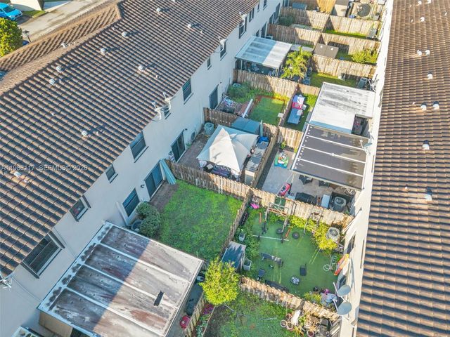 11477 SW 250th St, Homestead, FL 33032