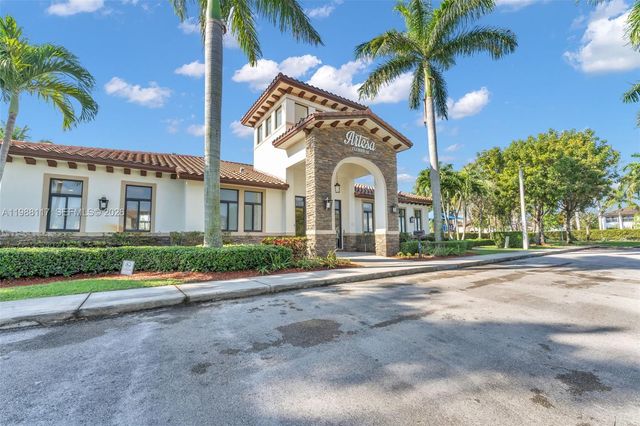 11477 SW 250th St, Homestead, FL 33032