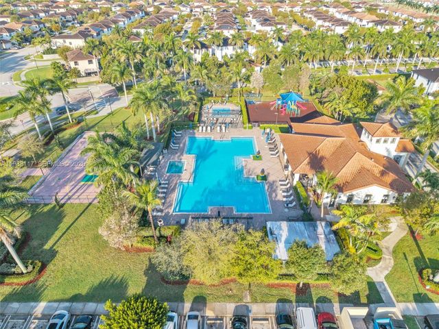 11477 SW 250th St, Homestead, FL 33032