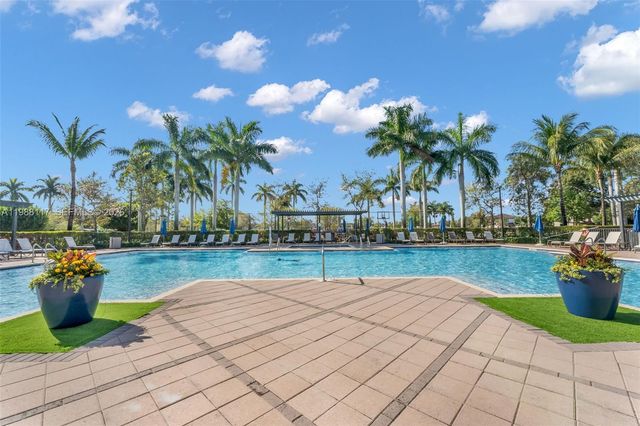 11477 SW 250th St, Homestead, FL 33032