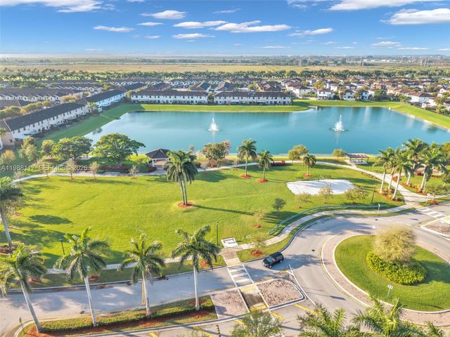 11477 SW 250th St, Homestead, FL 33032