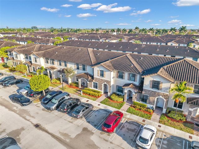 11477 SW 250th St, Homestead, FL 33032