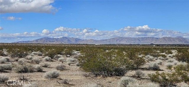 800 Donaldson Road, Lucerne Valley, CA 92356