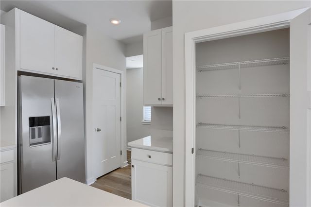 122 Scotland Ln, Harmony Boro, PA 16037