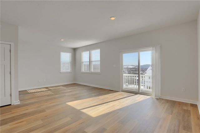 122 Scotland Ln, Harmony Boro, PA 16037